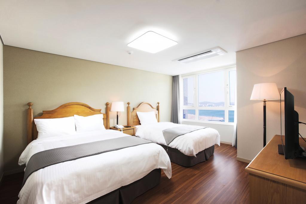 Crown Harbor Hotel Пусан Екстериор снимка